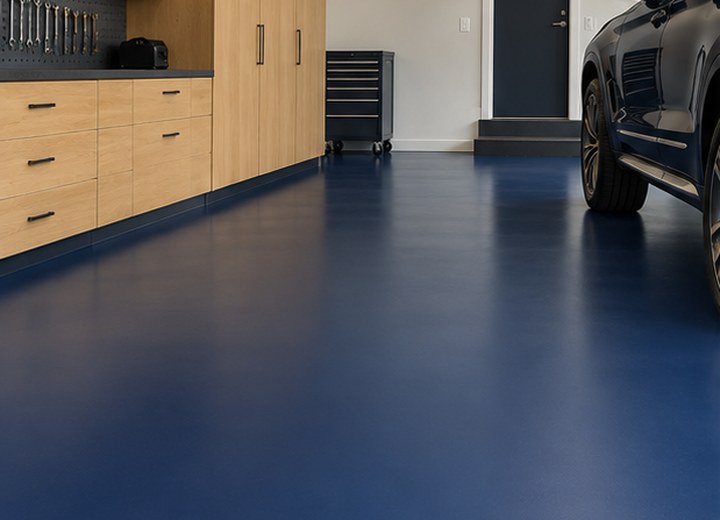 Choose the room tone — visual example for Solid-colour floors: simple can still look premium